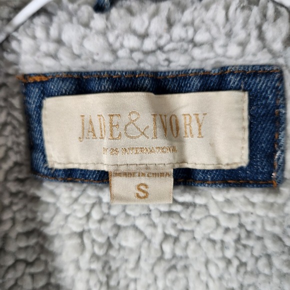 Jade & Ivory Denim Jacket‎ Womens Small Sherpa Collar Button Front Distressed - Picture 4 of 7